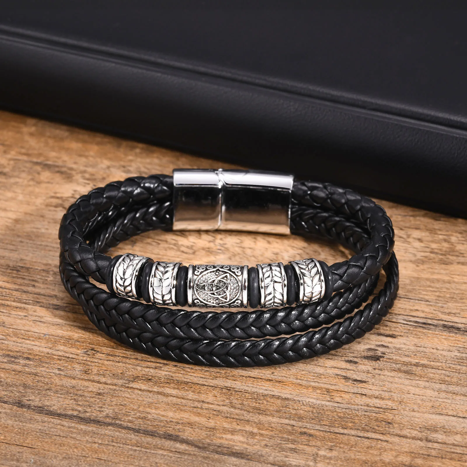 Pulseira Masculina de Couro e Aço Lukz - Image 6